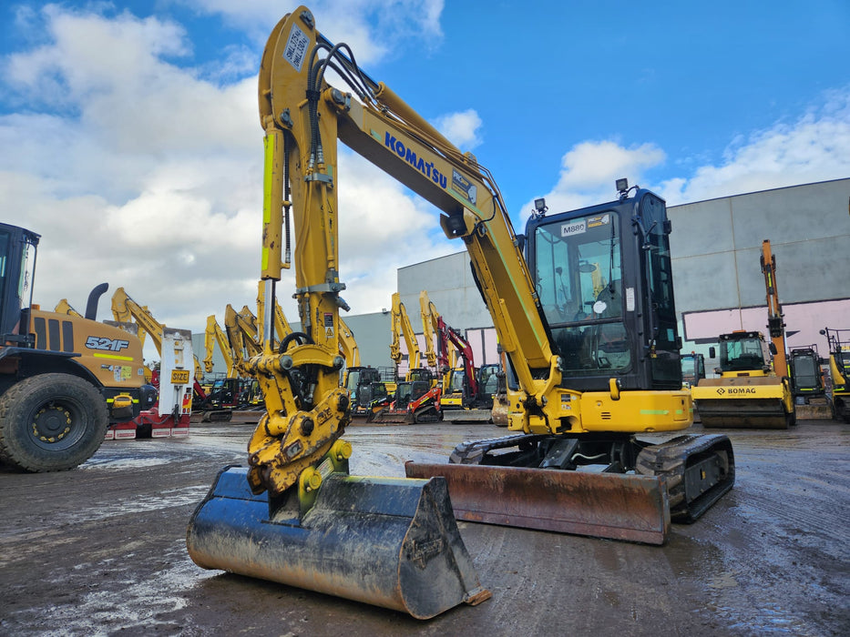2021 KOMATSU PC35MR-5 EXCAVATOR (M880) WITH A/C CAB, 620 HOURS