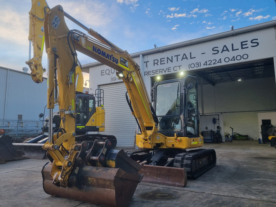 2022 KMATSU PC55M5-5 5.5T EXCAVATOR (M976) WITH A/C CAB, BUCKETS, 1650HRS
