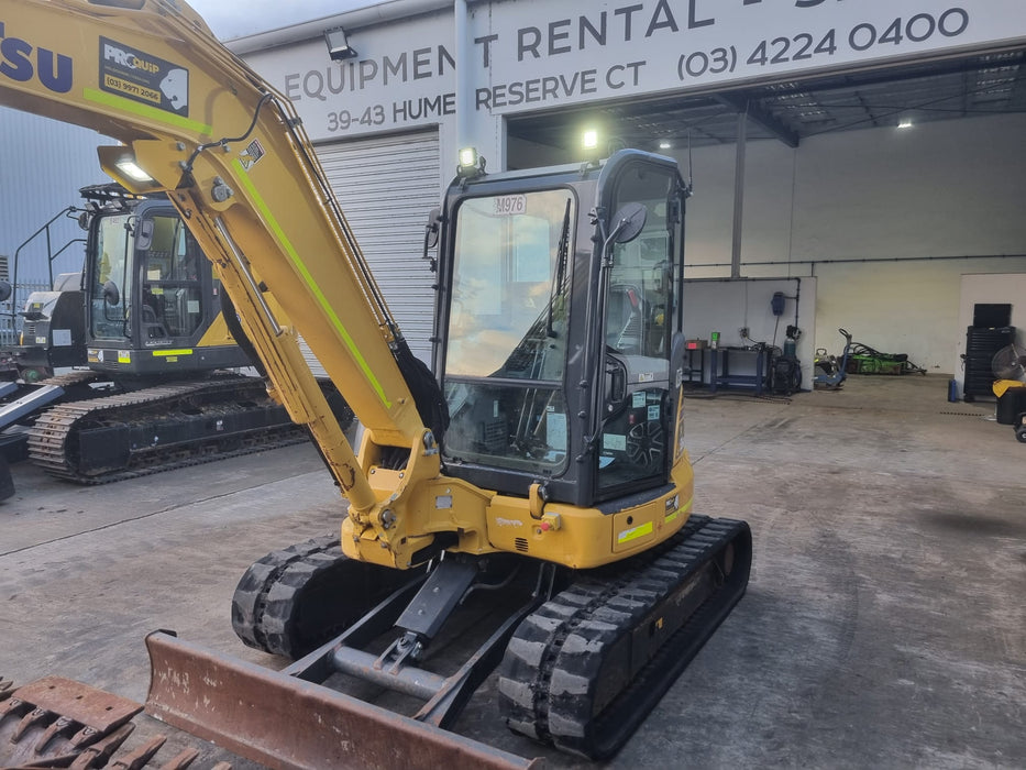 2022 KMATSU PC55M5-5 5.5T EXCAVATOR (M976) WITH A/C CAB, BUCKETS, 1650HRS