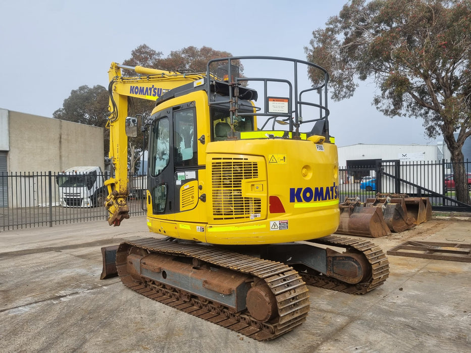 2021 KOMATSU PC138US-11 15T EXCAVATOR (E300) WITH TILT, BUCKETS AND 3652 HRS