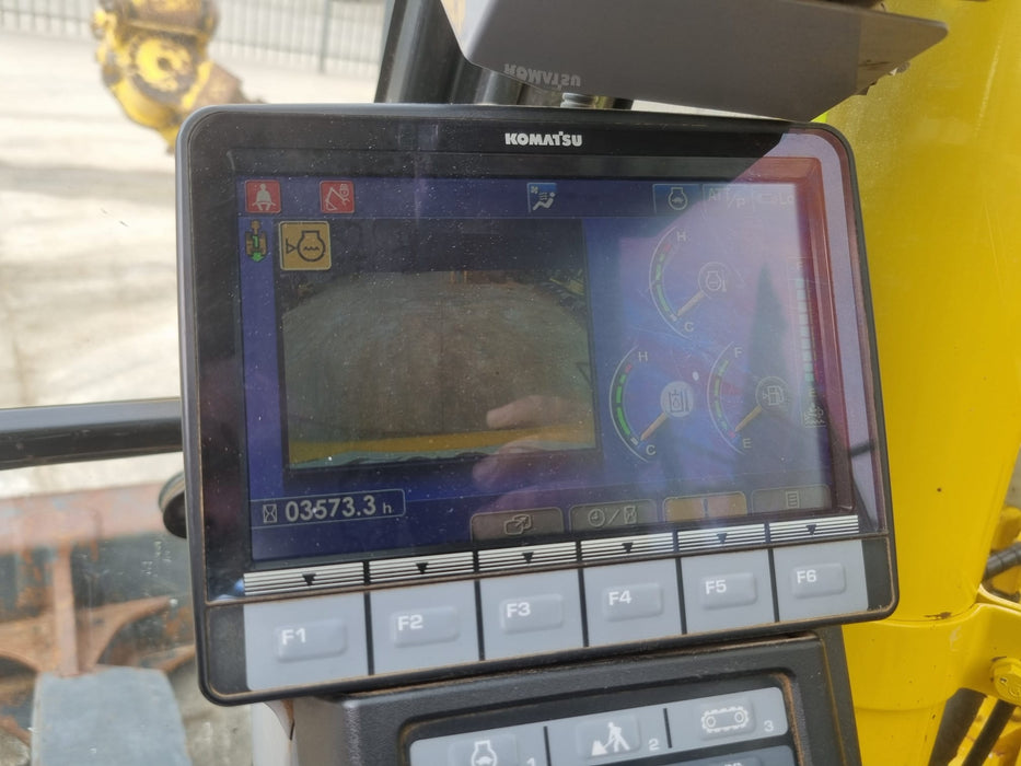 2021 KOMATSU PC138US-11 15T EXCAVATOR (E300) WITH TILT, BUCKETS AND 3652 HRS