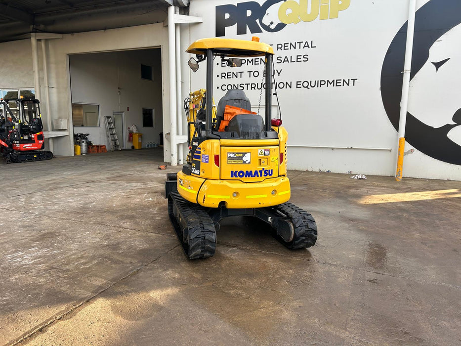 Komatsu PC30MR rear view