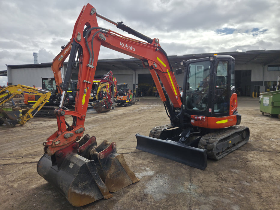 2021 KUBOTA U55-4 5.6T EXCAVATOR (EX128) WITH A/C CAB, HITCH AND 1430 HOURS