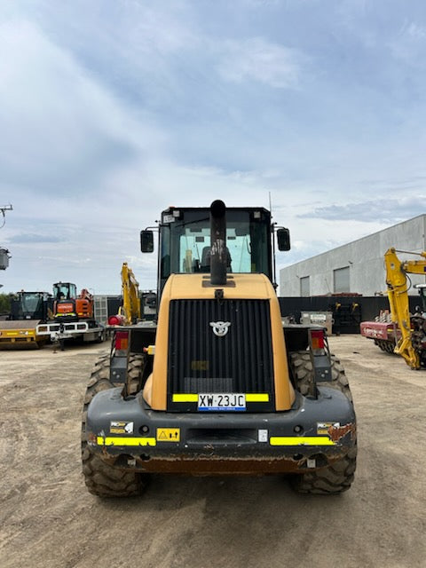 2018 CASE 821F ARTICULATED WHEEL LOADER (L137) WITH 3.2M3 GP AND 1900 HOURS