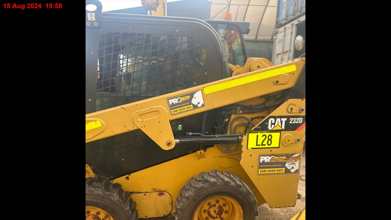 2016 CAT 232D SKID STEER LOADER (L28) WITH A/C CAB AND 2270 HOURS