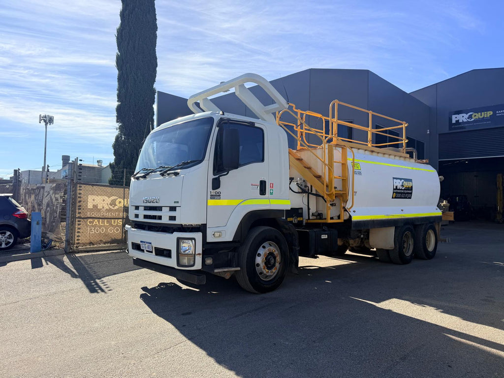 2014 Isuzu FVZ1400 6 X 4 Water Truck (WT02) With 15000LTR Tank, 127,500 Klms