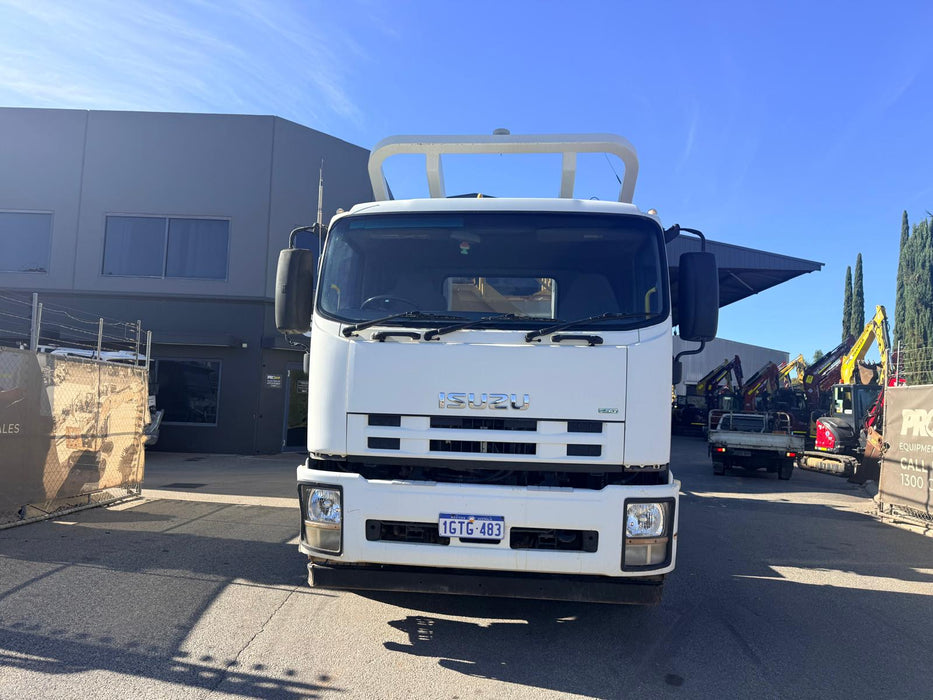 2014 ISUZU FVZ1400 6 X 4 WATER TRUCK (WT02) WITH 15000LTR TANK, 127,500 KLMS
