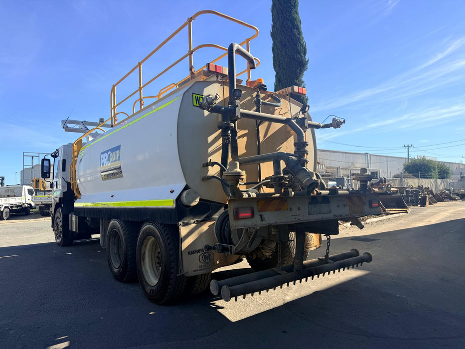 2014 ISUZU FVZ1400 6 X 4 WATER TRUCK (WT02) WITH 15000LTR TANK, 127,500 KLMS