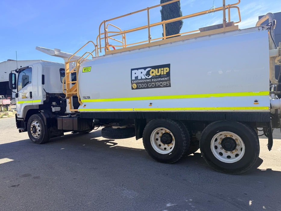 2012 ISUZU FVZ1400 (15,000L) 6x4 WATER TRUCK (WT03) WITH 12,321 HOURS