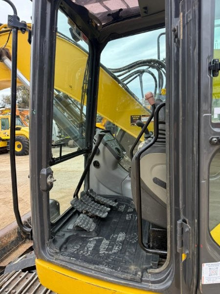 2018 SUMITOMO SH145X-6 15T EXCAVATOR (E470)WITH HITCH, BUCKETS AND 4895 HRS