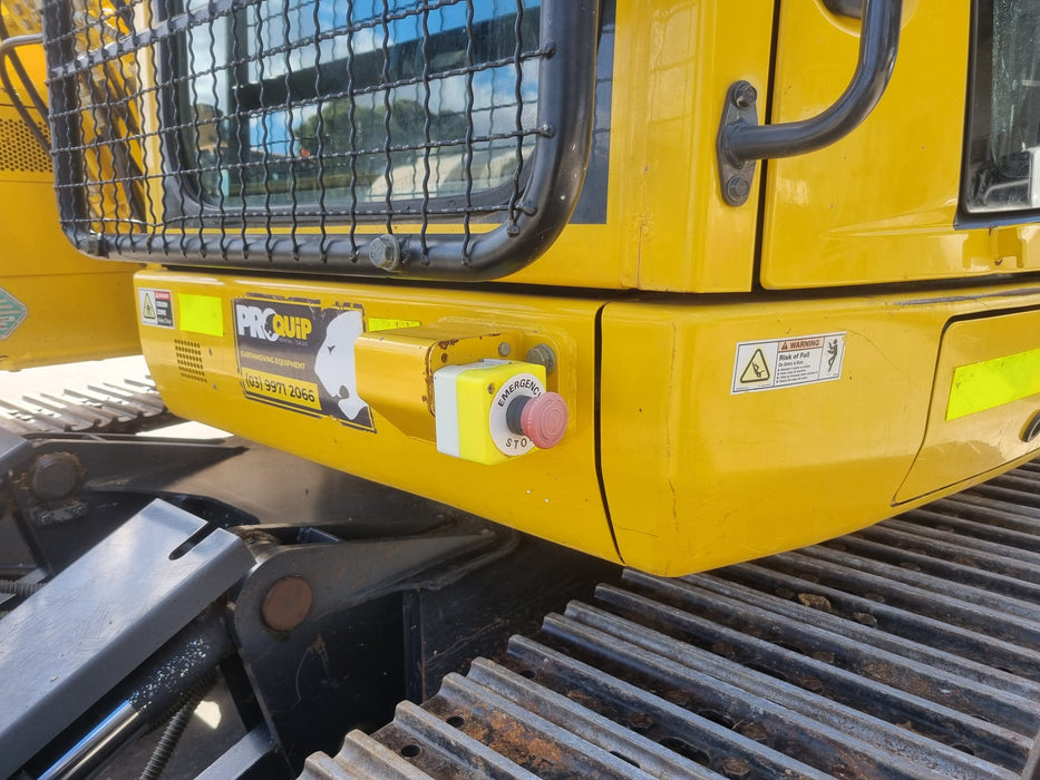 2021 KOMATSU PC138US-11 15T EXCAVATOR (E322) WITH 2940 HRS, HITCH AND BUCKETS
