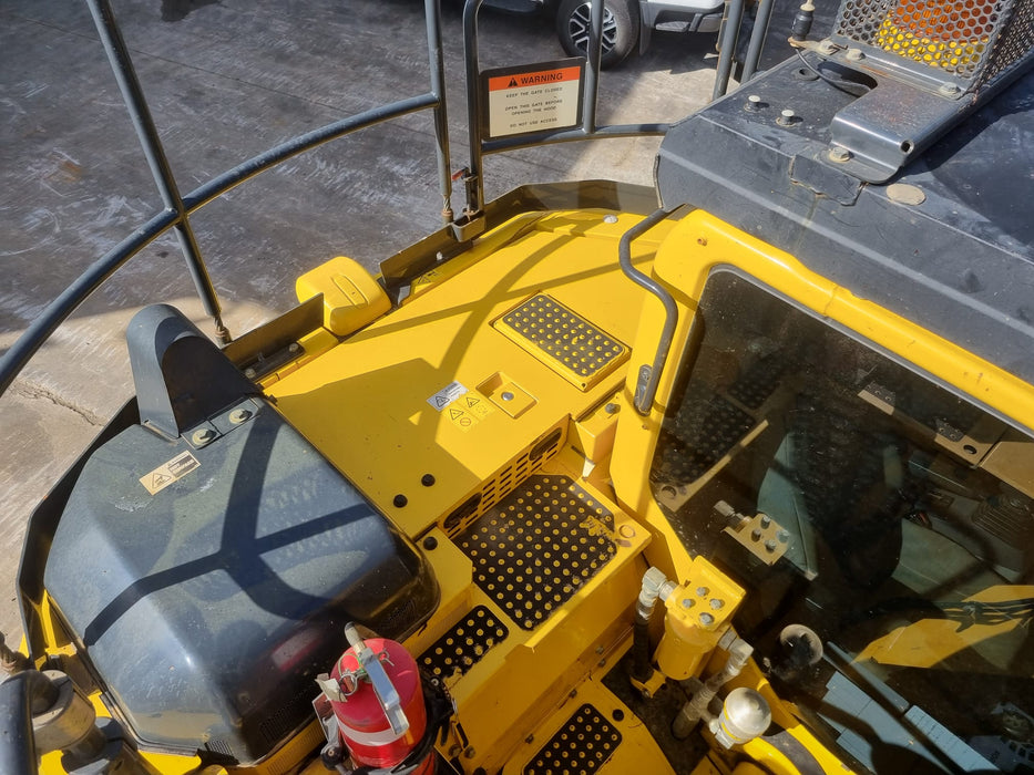 2021 KOMATSU PC138US-11 15T EXCAVATOR (E322) WITH 2940 HRS, HITCH AND BUCKETS