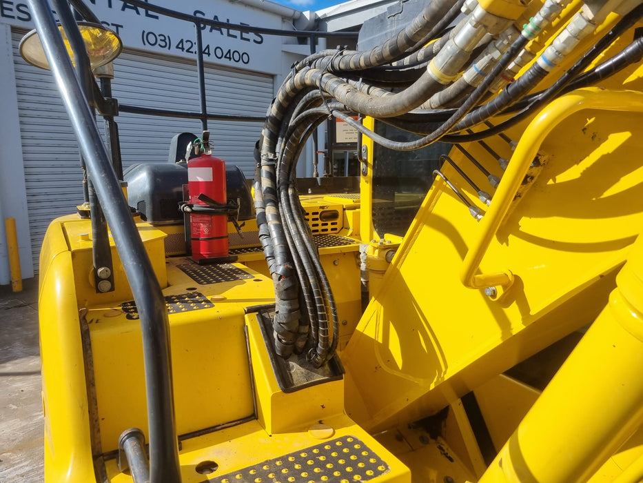 2021 KOMATSU PC138US-11 15T EXCAVATOR (E322) WITH 2940 HRS, HITCH AND BUCKETS