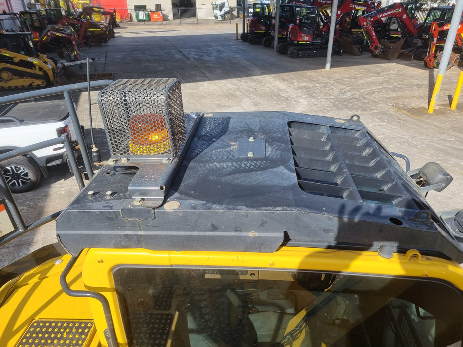 2021 KOMATSU PC138US-11 15T EXCAVATOR (E322) WITH 2940 HRS, HITCH AND BUCKETS