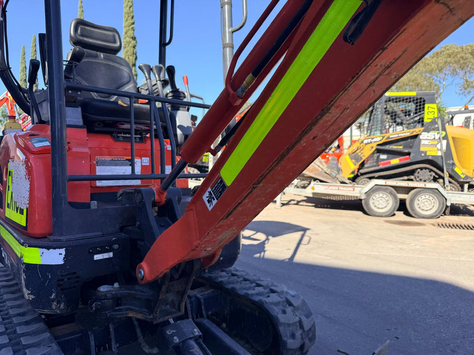 2023 KUBOTA U17-3 1.7T MINI EXCAVATOR (EX182) WITH HITCH, BUCKETS AND 912 HRS