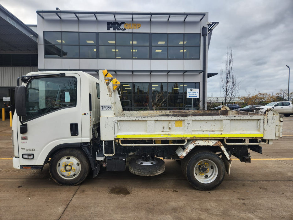2021 ISUZU NMR 45-150 TIPPER TRUCK (TP035) 4500kg ATM WITH 34000 KLMS