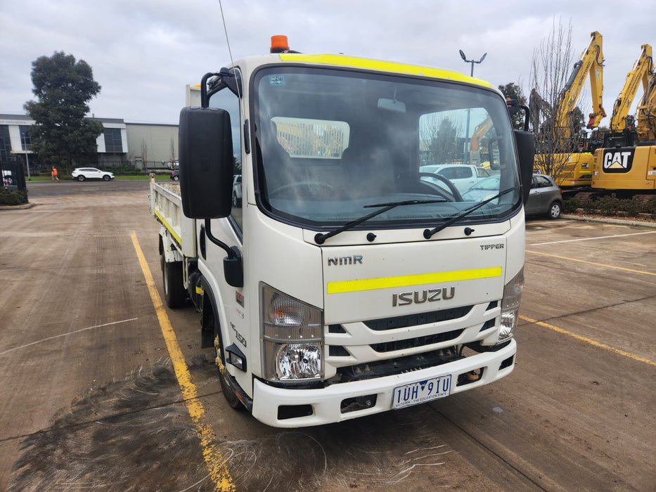 2021 ISUZU NMR 45-150 TIPPER TRUCK (TP035) 4500kg ATM WITH 34000 KLMS