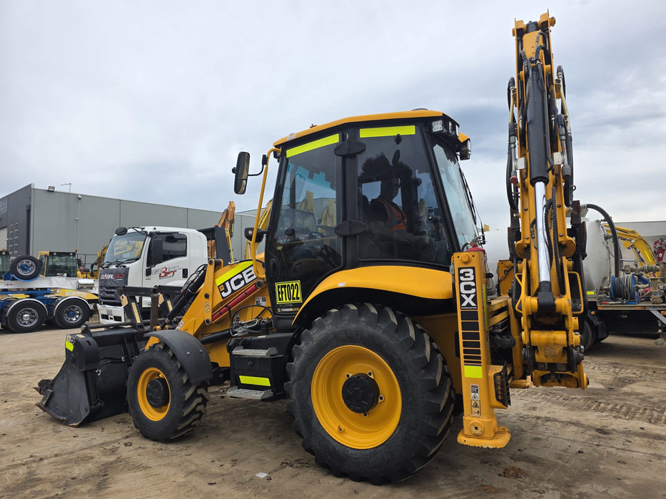2022 JCB 3CX SITEMASTER PLUS BACKHOE WITH ALL OPTIONS AND LOW 782 HOURS