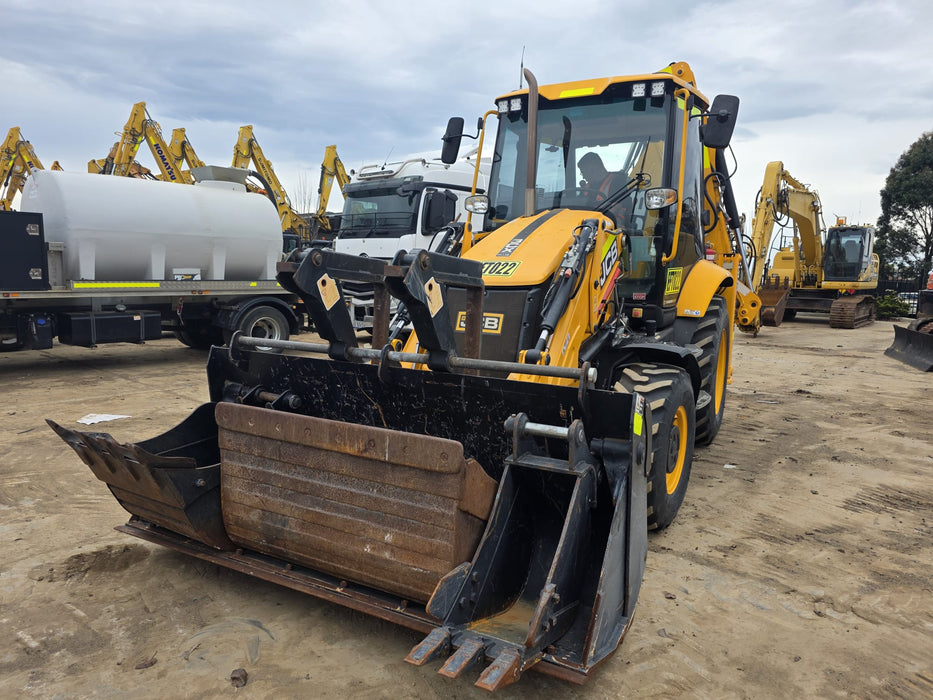 2022 JCB 3CX SITEMASTER PLUS BACKHOE WITH ALL OPTIONS AND LOW 782 HOURS
