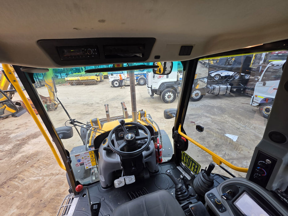 2022 JCB 3CX SITEMASTER PLUS BACKHOE WITH ALL OPTIONS AND LOW 782 HOURS