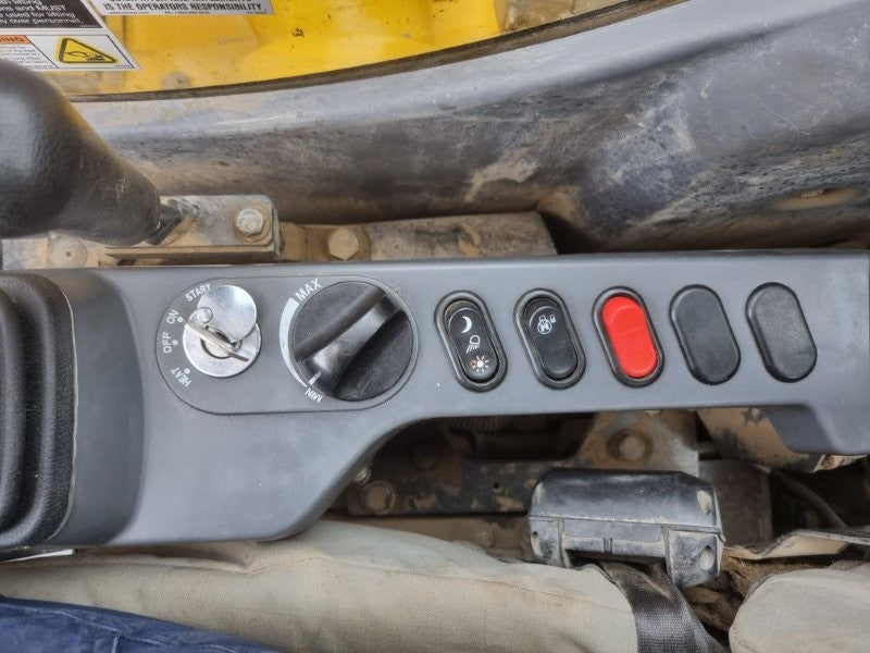 2021 KOMATSU PC138US-11 15T EXCAVATOR (E332) WITH 3110 HOURS