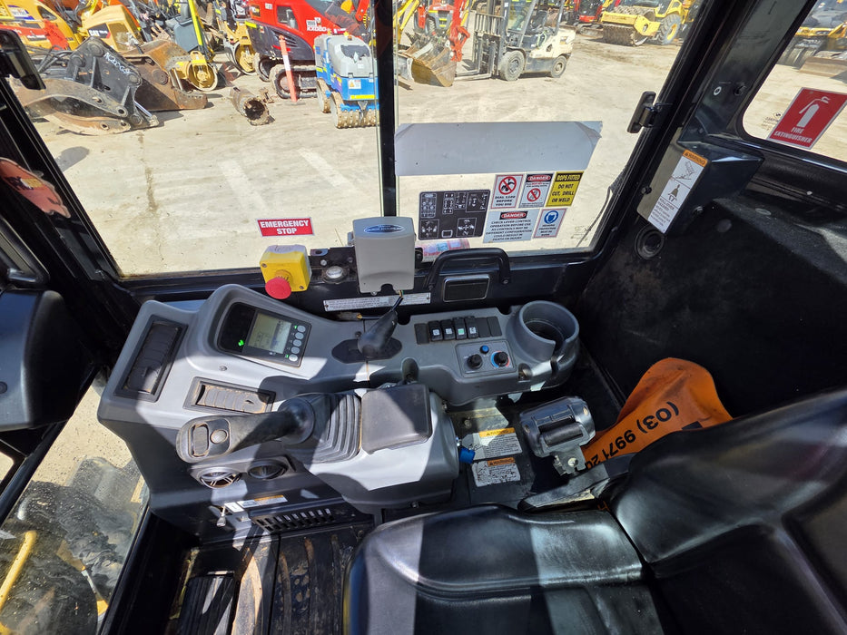 USED 2021 YANMAR VIO30-6 EXCAVATOR (M686) WITH A/C CABIN AND 1025 HRS