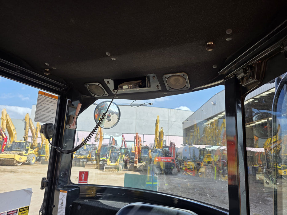 USED 2021 YANMAR VIO30-6 EXCAVATOR (M686) WITH A/C CABIN AND 1025 HRS