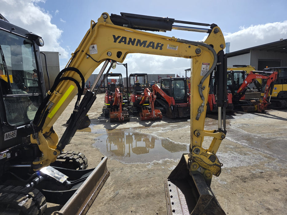 USED 2021 YANMAR VIO30-6 EXCAVATOR (M686) WITH A/C CABIN AND 1025 HRS