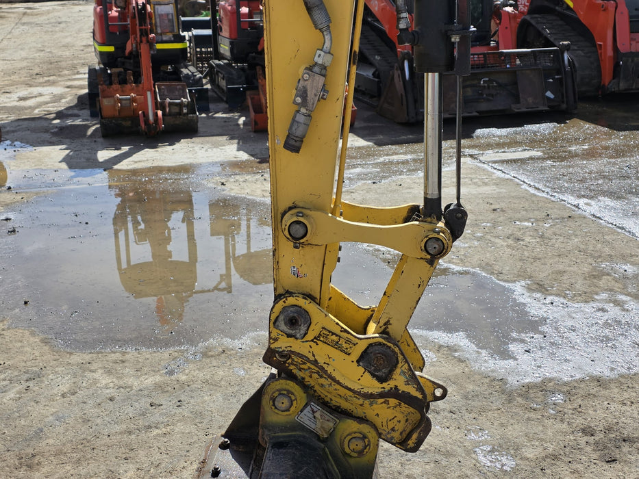 USED 2021 YANMAR VIO30-6 EXCAVATOR (M686) WITH A/C CABIN AND 1025 HRS