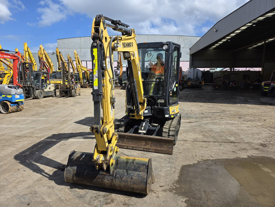 USED 2021 YANMAR VIO30-6 EXCAVATOR (M686) WITH A/C CABIN AND 1025 HRS