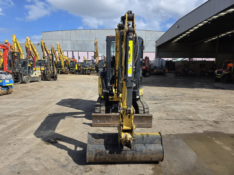USED 2021 YANMAR VIO30-6 EXCAVATOR (M686) WITH A/C CABIN AND 1025 HRS