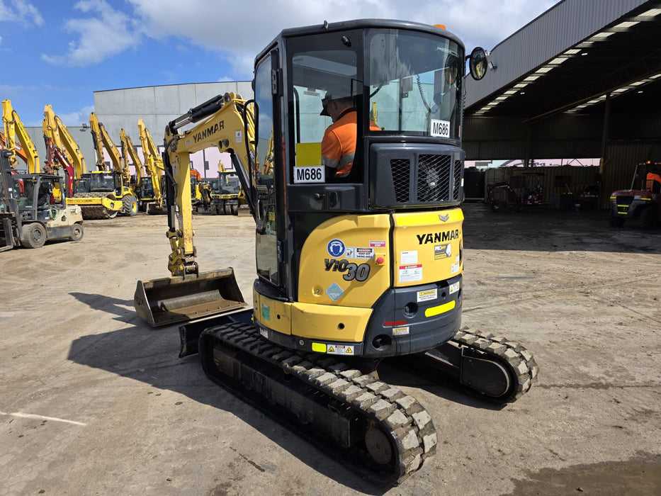 USED 2021 YANMAR VIO30-6 EXCAVATOR (M686) WITH A/C CABIN AND 1025 HRS