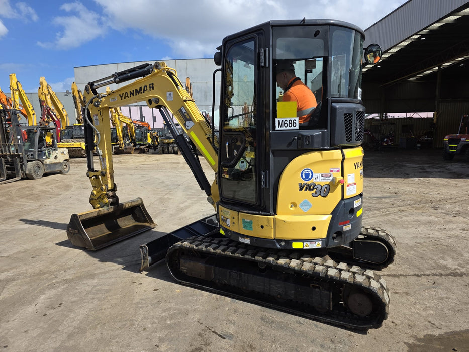 USED 2021 YANMAR VIO30-6 EXCAVATOR (M686) WITH A/C CABIN AND 1025 HRS