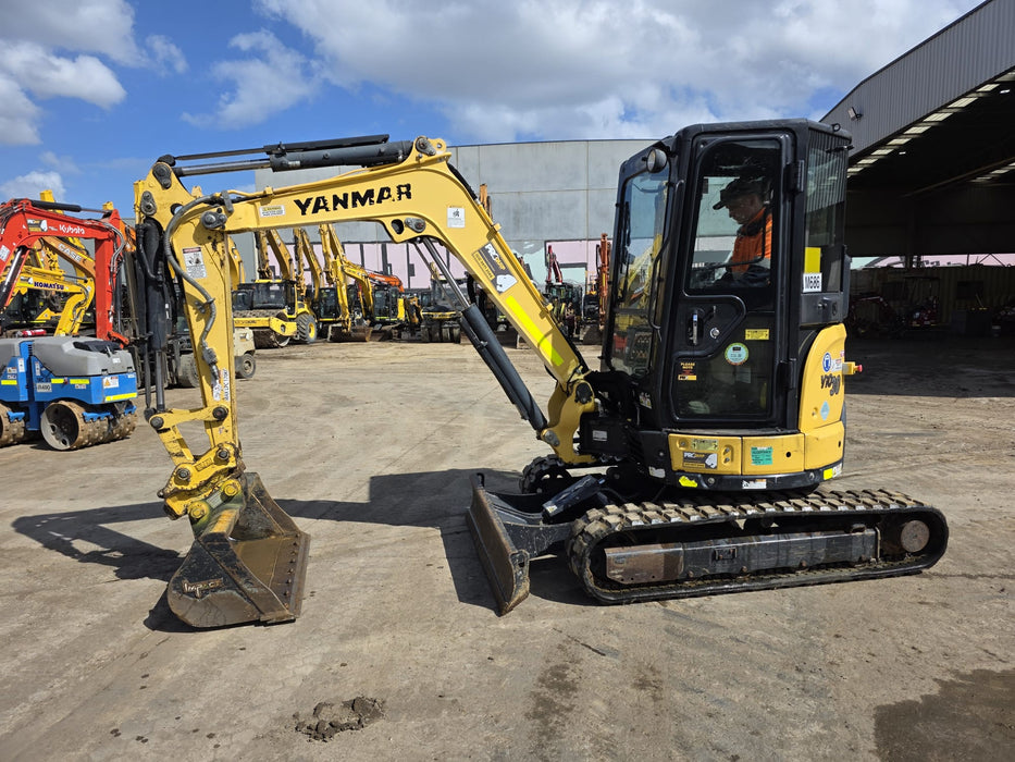 USED 2021 YANMAR VIO30-6 EXCAVATOR (M686) WITH A/C CABIN AND 1025 HRS