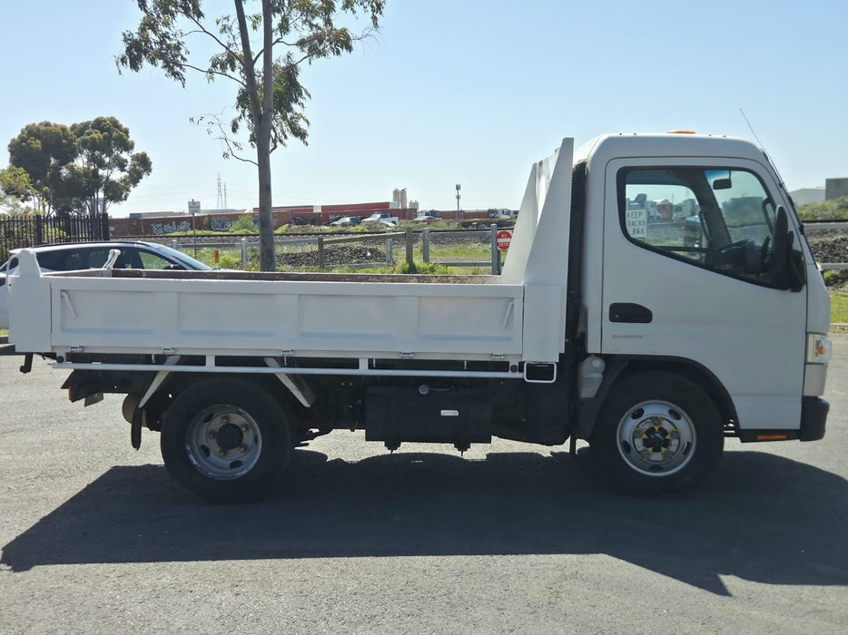 2019 FUSO CANTER 615 SWB TIPPER (TP121) WITH 4500KG GVM, AUTO AND 83400KLM