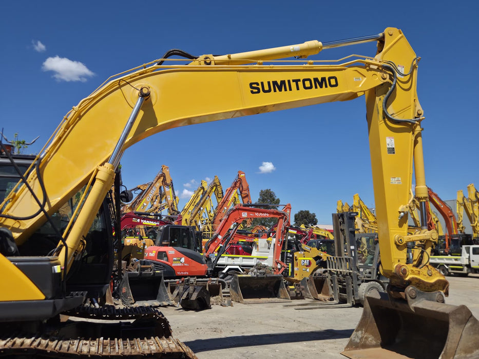 2021 SUMITOMO SH210LC-6 21T EXCAVATOR (E308) WITH HITCH, BUCKETS AND 2500 HOURS