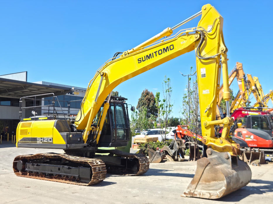 2021 SUMITOMO SH210LC-6 21T EXCAVATOR (E308) WITH HITCH, BUCKETS AND 2500 HOURS