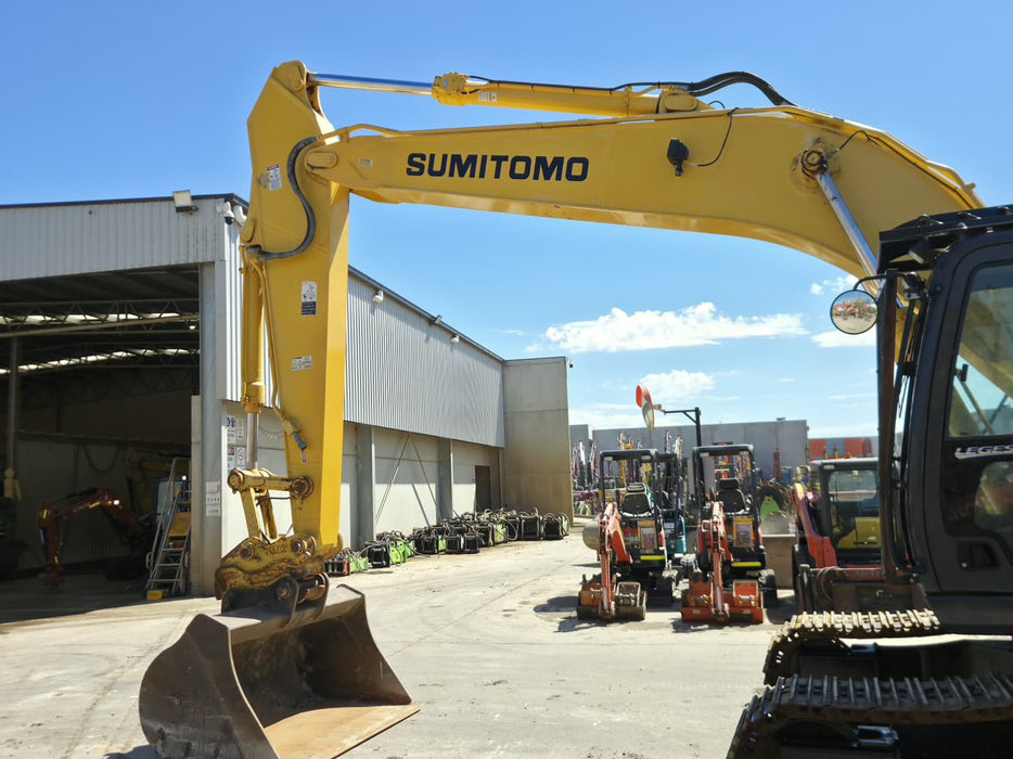 2021 SUMITOMO SH210LC-6 21T EXCAVATOR (E308) WITH HITCH, BUCKETS AND 2500 HOURS