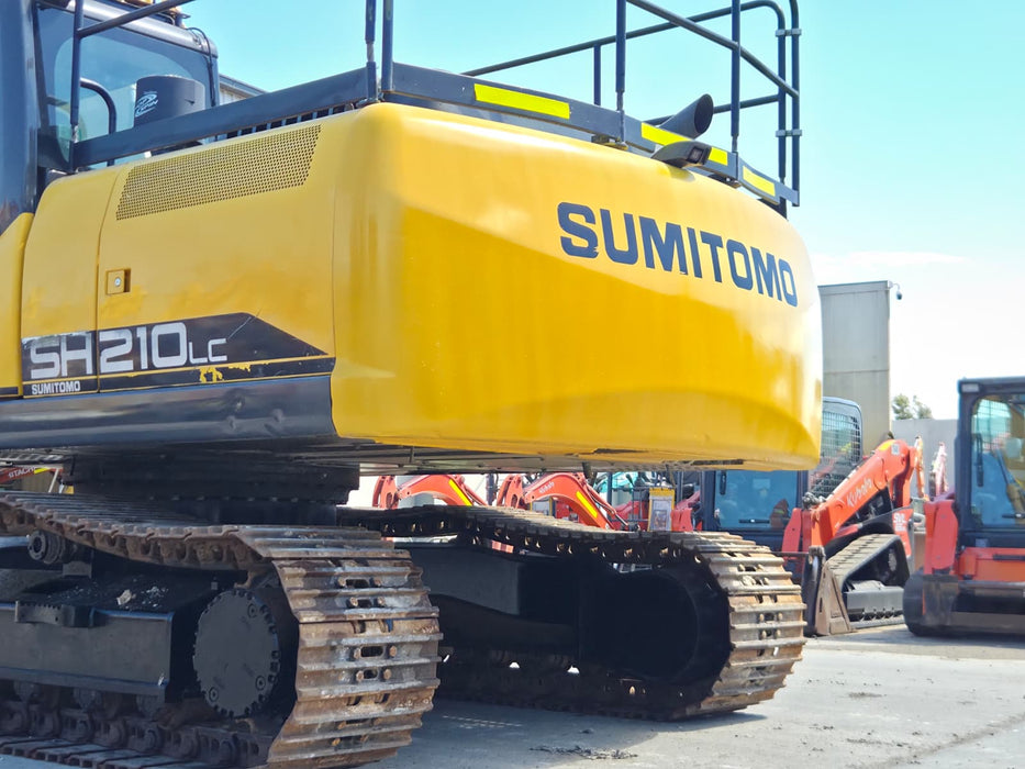 2021 SUMITOMO SH210LC-6 21T EXCAVATOR (E308) WITH HITCH, BUCKETS AND 2500 HOURS